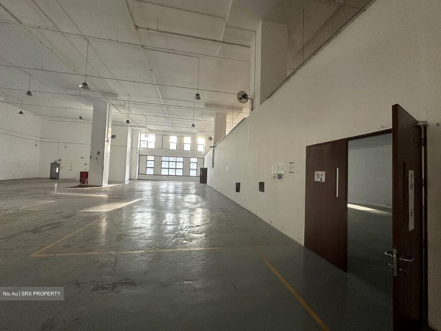 Benoi Road (D22), Warehouse #577733381